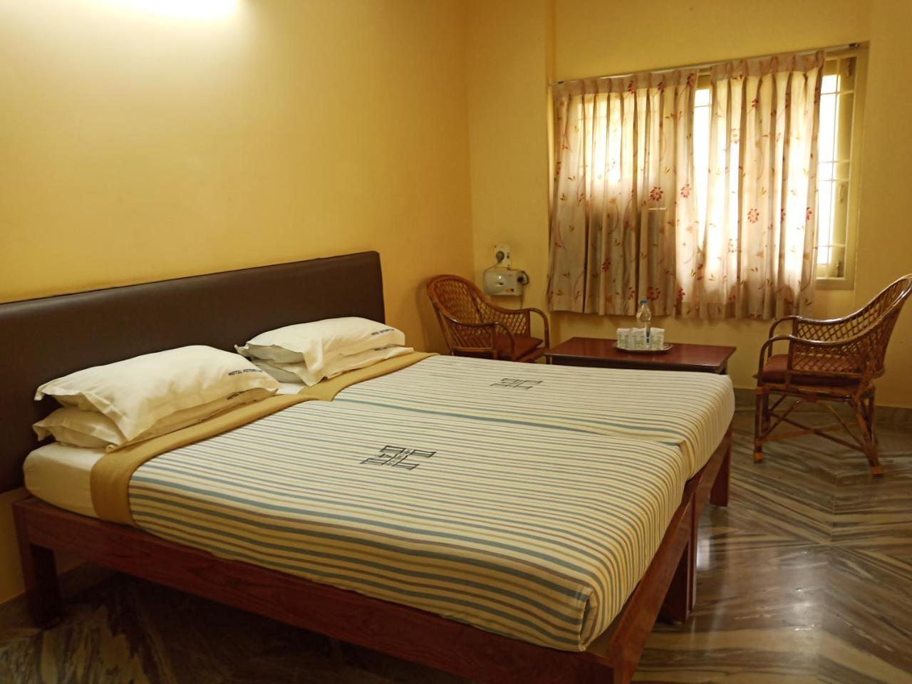 Hotel Victoriyah ثانجافور المظهر الخارجي الصورة